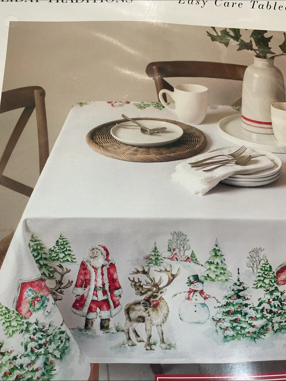 ⛄️ Holiday tablecloth. Christmas country scene.